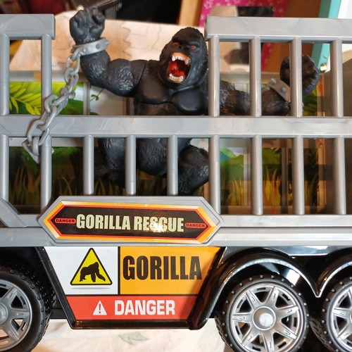 Large gorilla truck - large,